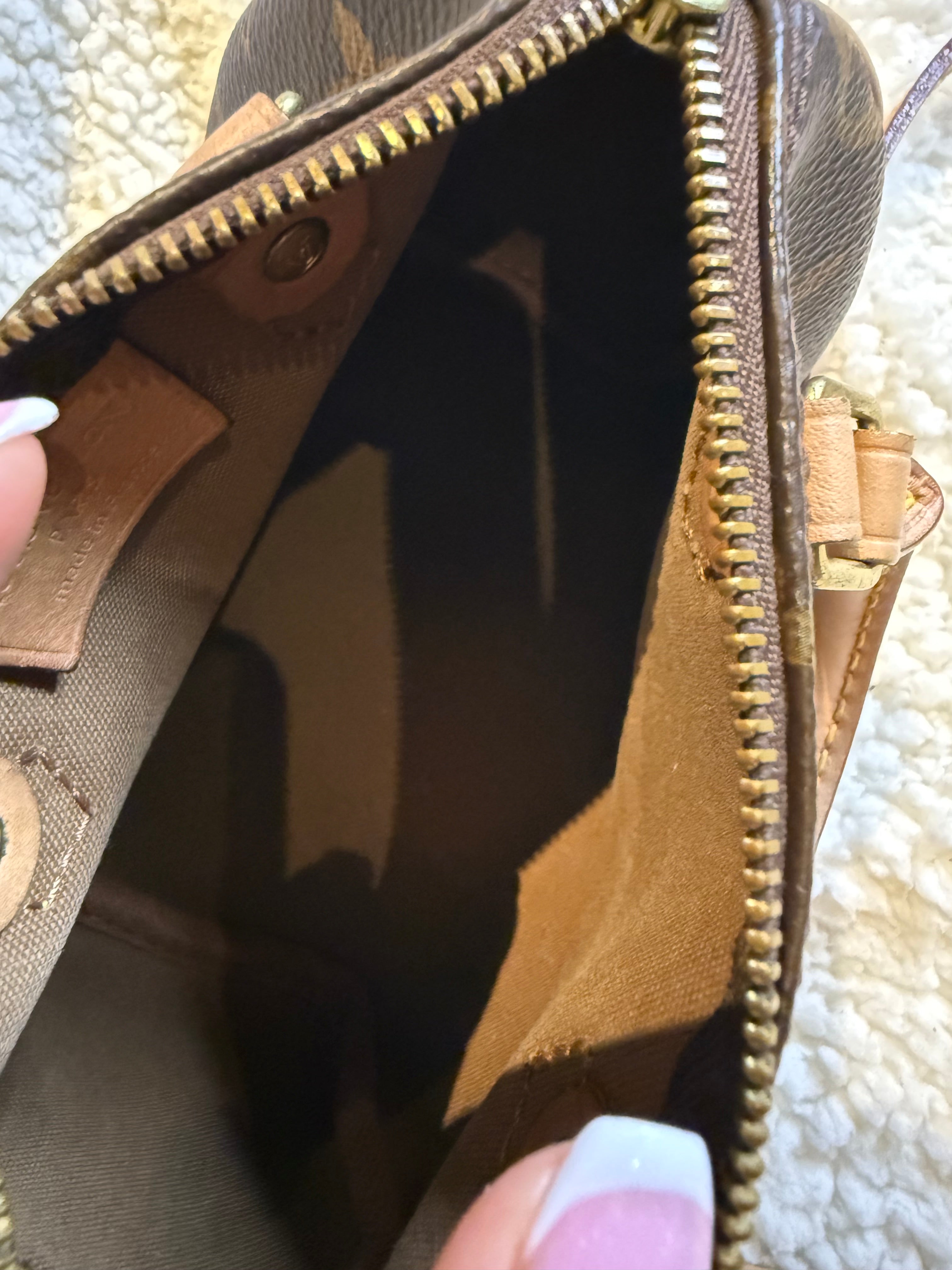 Louis Vuitton M6 Speedy Nano