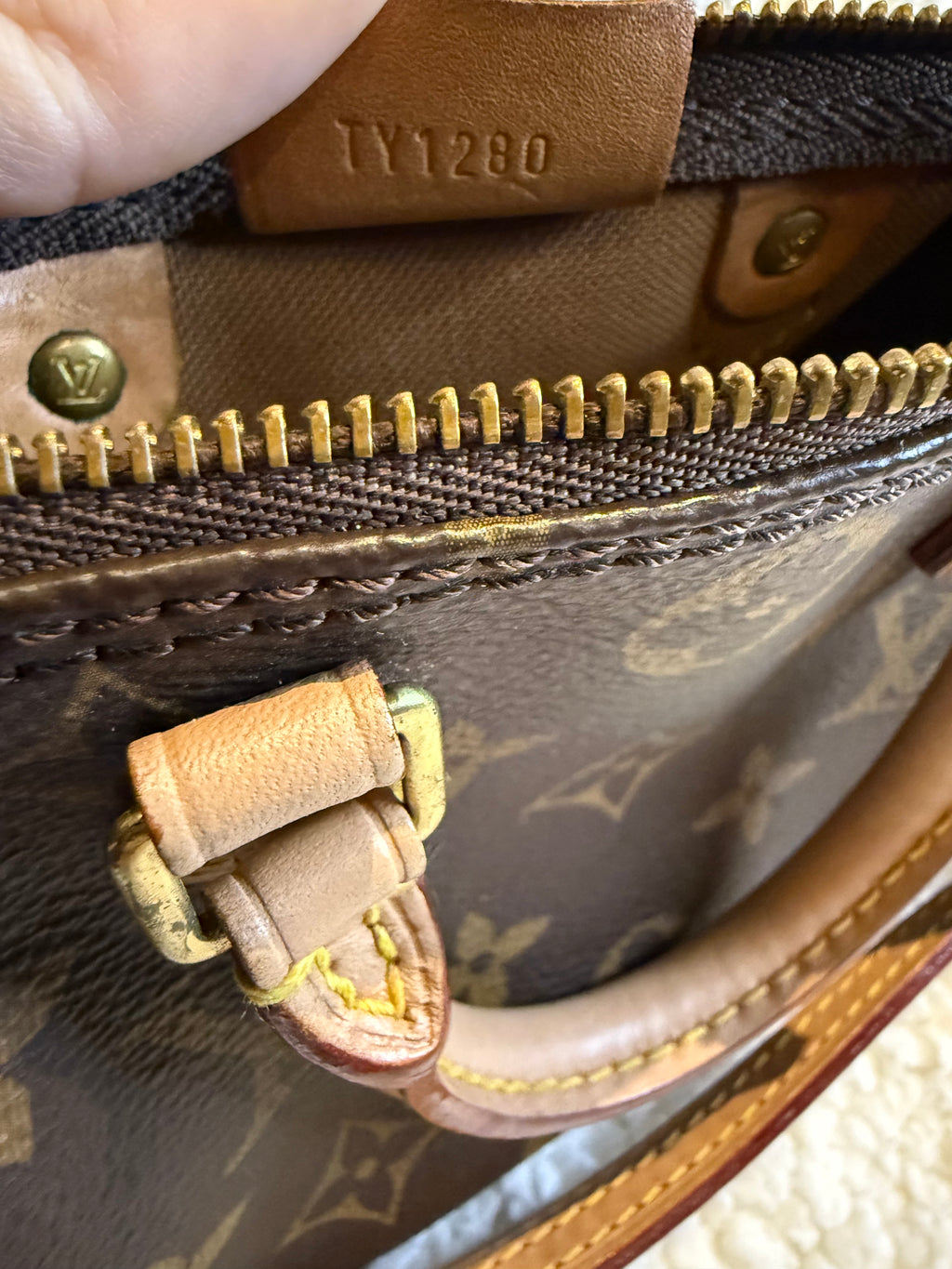 Louis Vuitton M6 Speedy Nano