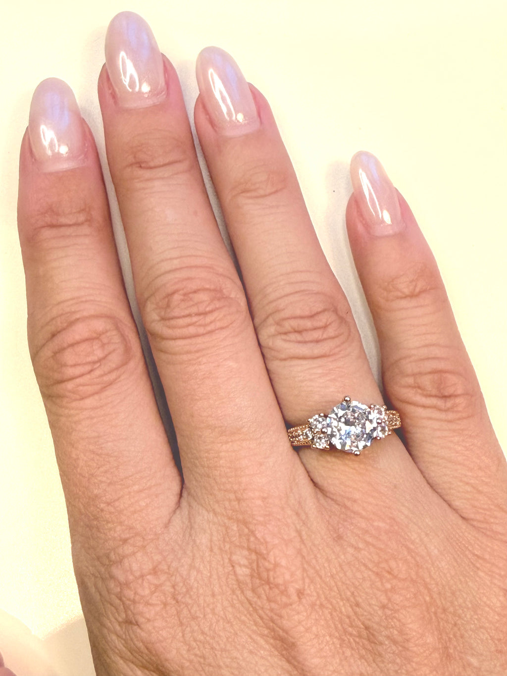 Elegant Round Zirconia Ring In Different Colours