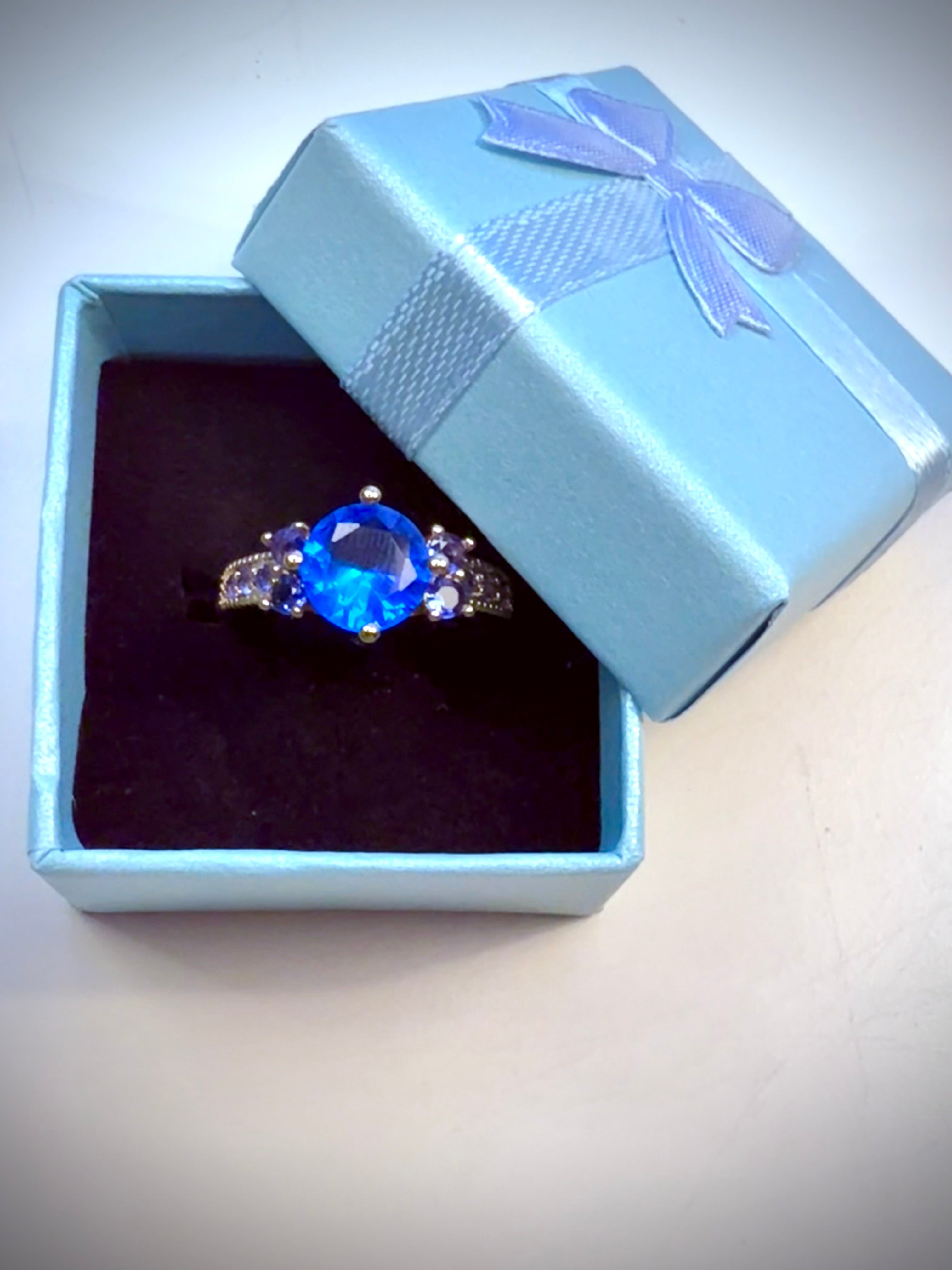 Elegant Round Zirconia Ring In Different Colours