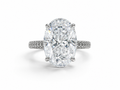 Big 8 carat statement silverring.