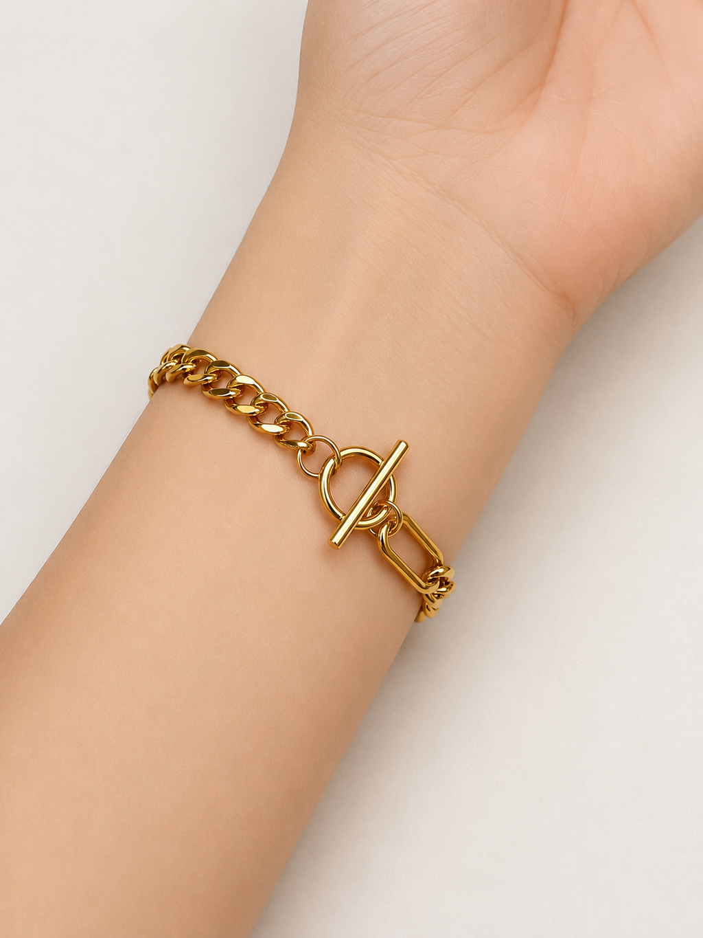Queen Coin Chain Bracelet
