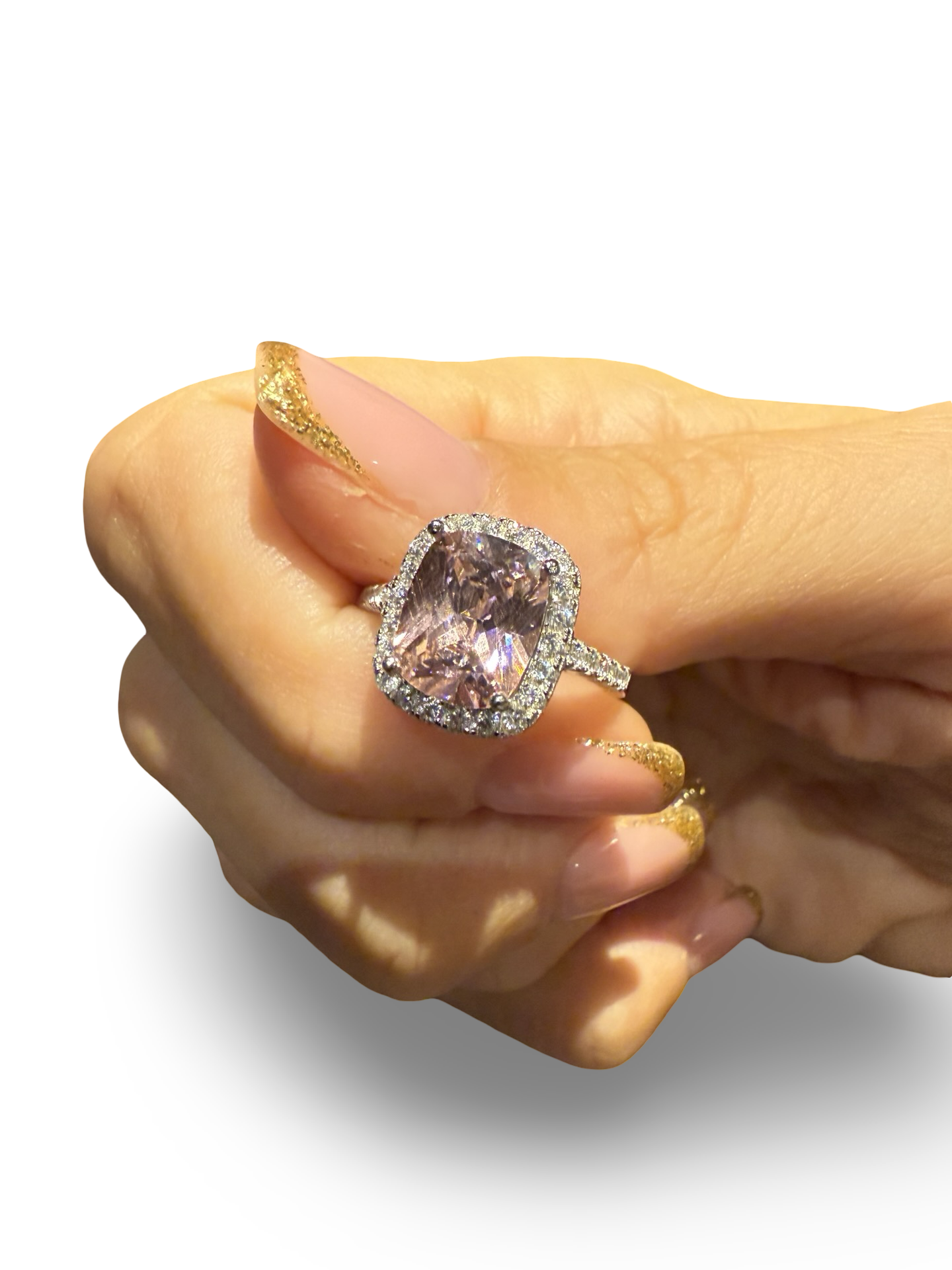 Den vakreste ringen i sølv med zirkonia