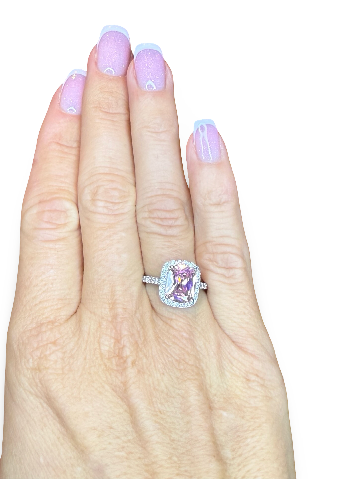 Den vakreste ringen i sølv med zirkonia